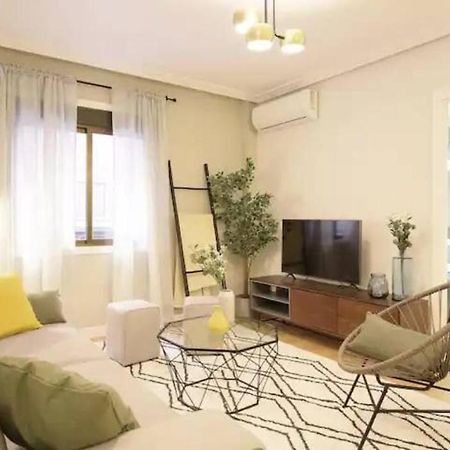 Guestready - Un Moderno Apartamento A Un Paso De La Plaza Mayor Madrid Kültér fotó